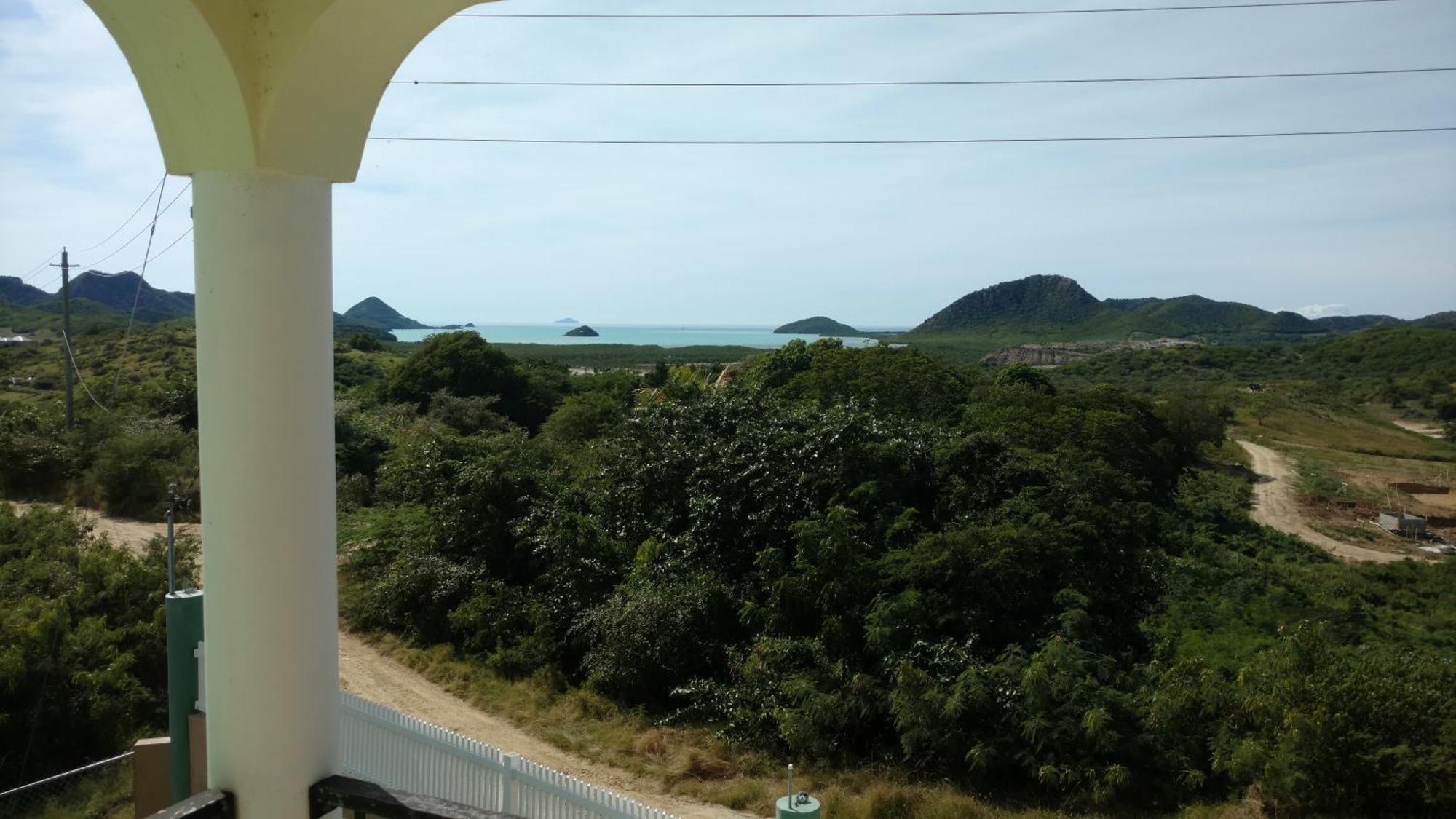 Zeus Estate Guesthouse St. John's ภายนอก รูปภาพ