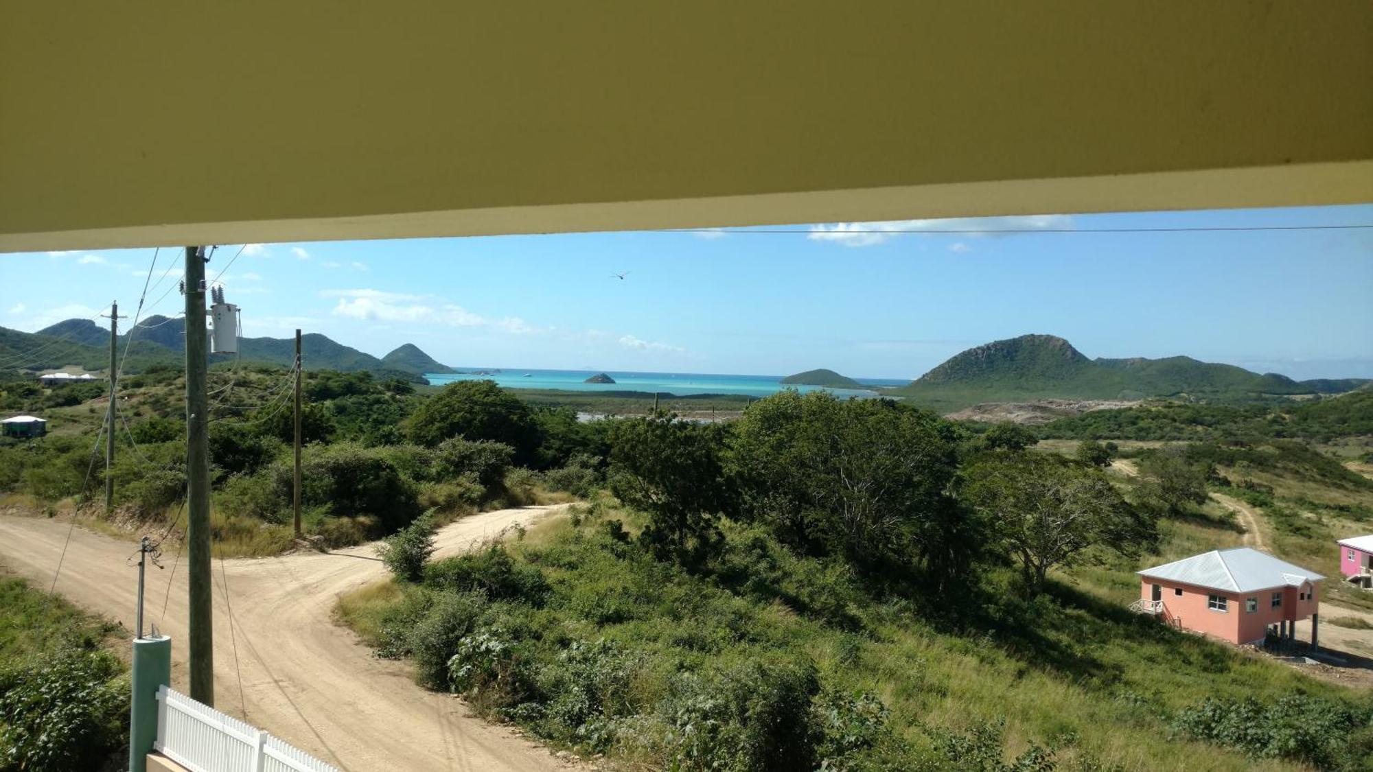Zeus Estate Guesthouse St. John's ภายนอก รูปภาพ