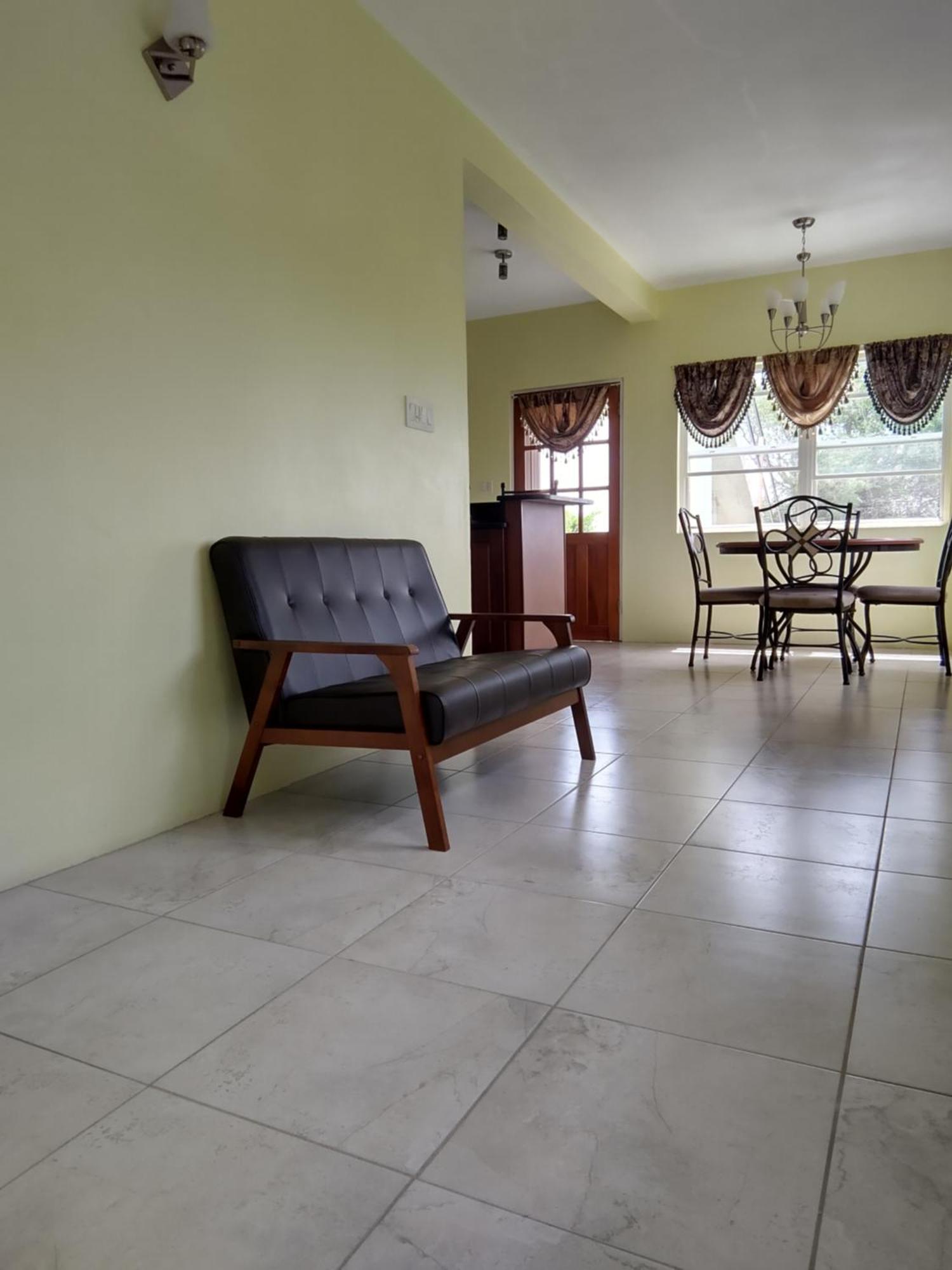 Zeus Estate Guesthouse St. John's ห้อง รูปภาพ