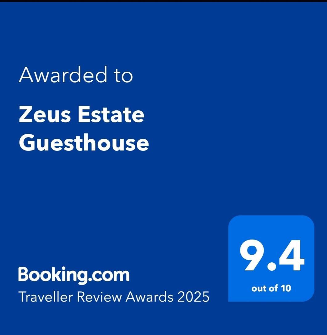 Zeus Estate Guesthouse St. John's ภายนอก รูปภาพ